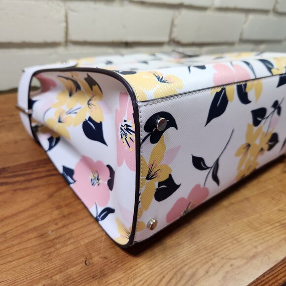 Like New Kate Spade New York Staci Floral Shoulder Bag Purse - Picture 12 of 15